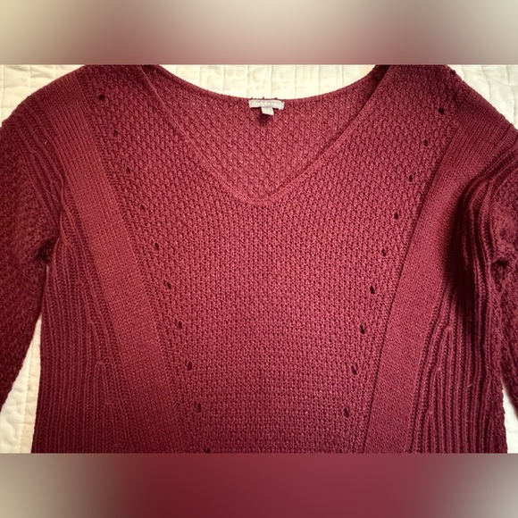 Charlotte Russe Burgundy Solid Long Sleeve Sweater - Picture 3 of 5